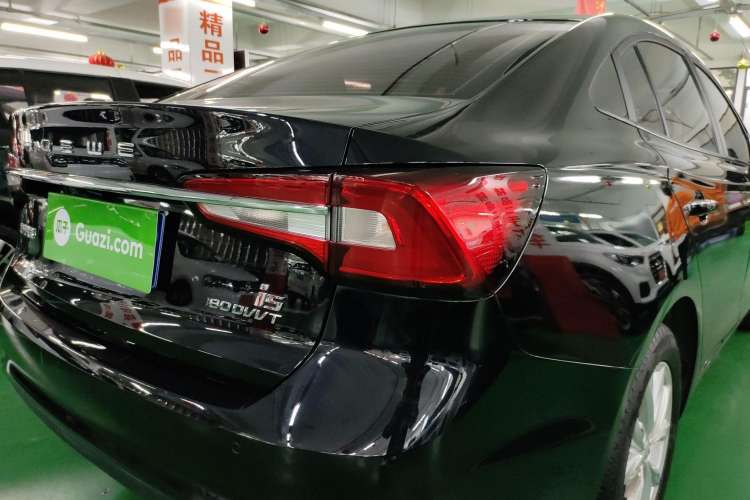 Used Roewe i5 2020 1.5L Automatic 4G Connected Linghao Edition Right Rear Taillight