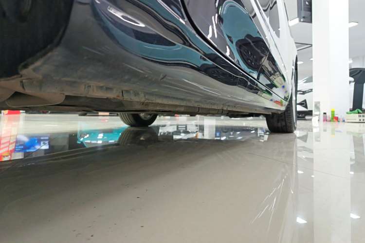 Used Roewe i5 2020 1.5L Automatic 4G Connected Linghao Edition Right Side Sill
