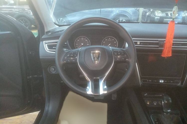 Used Roewe i5 2020 1.5L Automatic 4G Connected Linghao Edition Steering Wheel