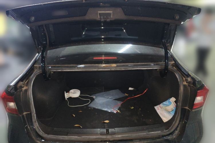 Used Roewe i5 2020 1.5L Automatic 4G Connect Luxury Flagship Edition Trunk