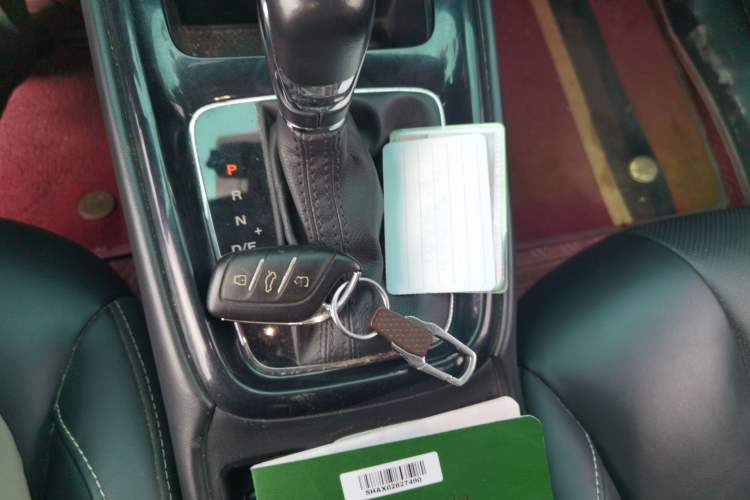 Used Roewe i5 2020 1.5L Automatic 4G Connect Luxury Flagship Edition Vehicle Key