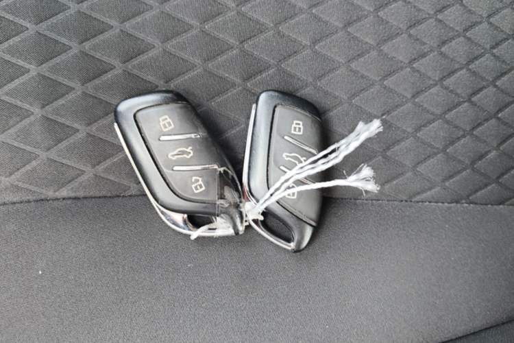 Used Roewe i5 2020 1.5L Automatic 4G Connected Linghao Edition Vehicle Key