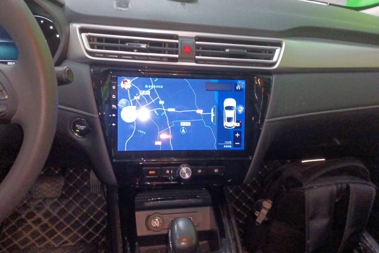 Used Roewe i5 2020 1.5L Automatic 4G Connect Luxury Flagship Edition Audio And AC Panel