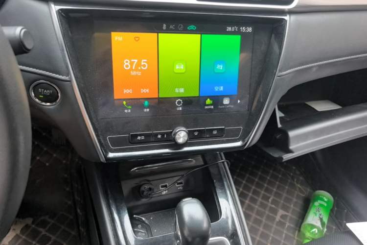 Used Roewe i5 2020 1.5L Automatic 4G Connect Luxury Flagship Edition Audio And AC Panel