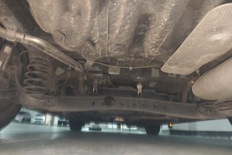 Used Roewe i5 2020 1.5L Automatic 4G Connect Luxury Flagship Edition Chassis Rear