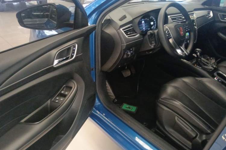 Used Roewe i5 2020 1.5L Automatic 4G Connect Luxury Flagship Edition Driver Seat
