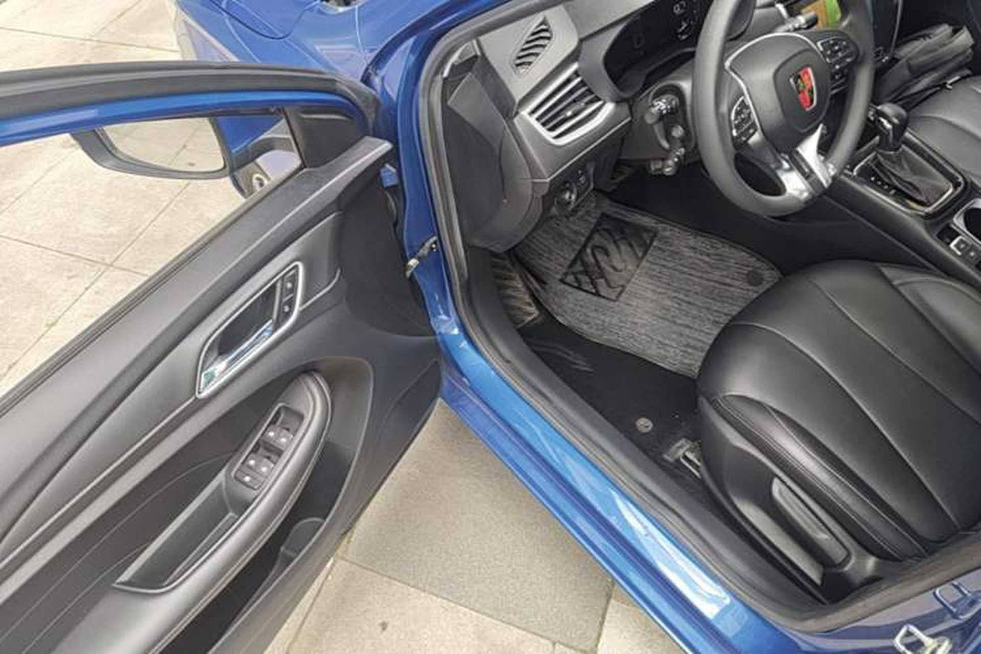 Used Roewe i5 2020 1.5L Automatic 4G Connect Luxury Flagship Edition Driver Seat