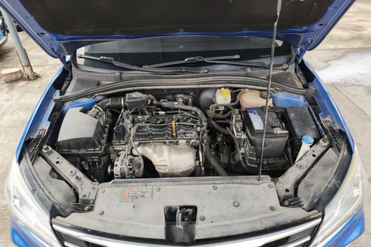 Used Roewe i5 2020 1.5L Manual 4G Connect Luxury Edition Engine Bay