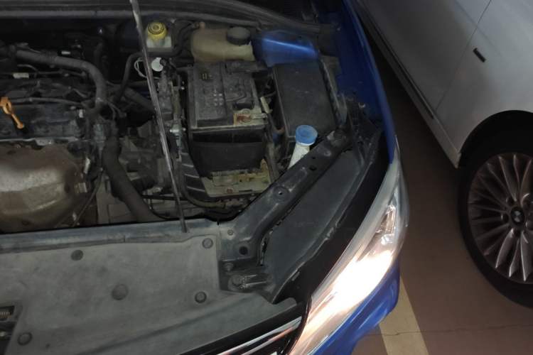 Used Roewe i5 2020 1.5L Manual 4G Connect Luxury Edition Engine Bay Left