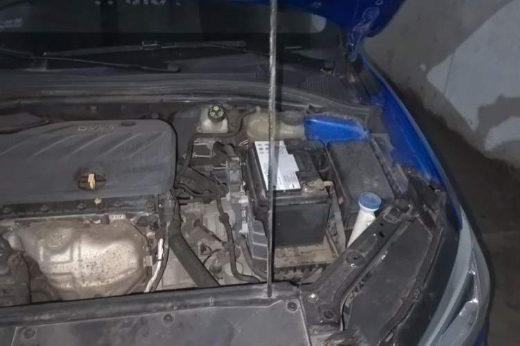 Used Roewe i5 2020 1.5L Automatic Smart Connect New Year Edition Engine Bay Left