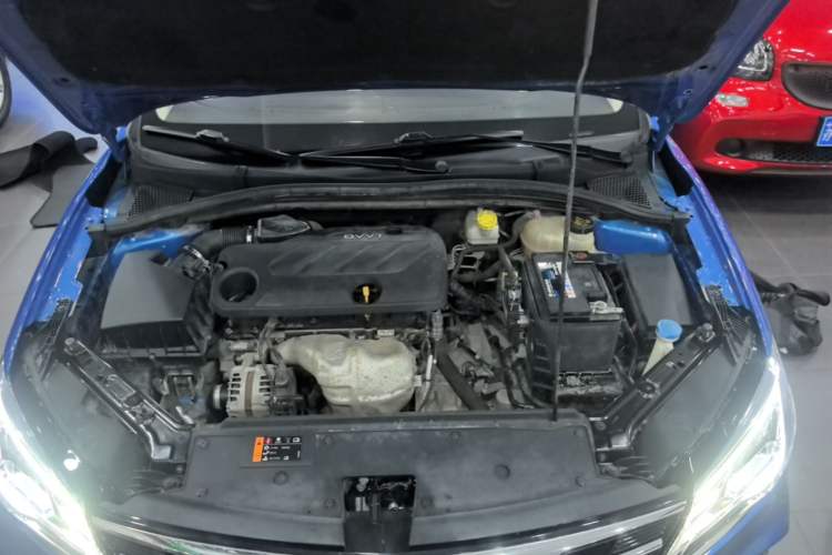 Used Roewe i5 2020 1.5L Automatic 4G Connect Luxury Flagship Edition Engine Bay