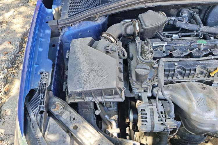 Used Roewe i5 2020 1.5L Automatic 4G Connected Linghao Edition Engine Bay Right