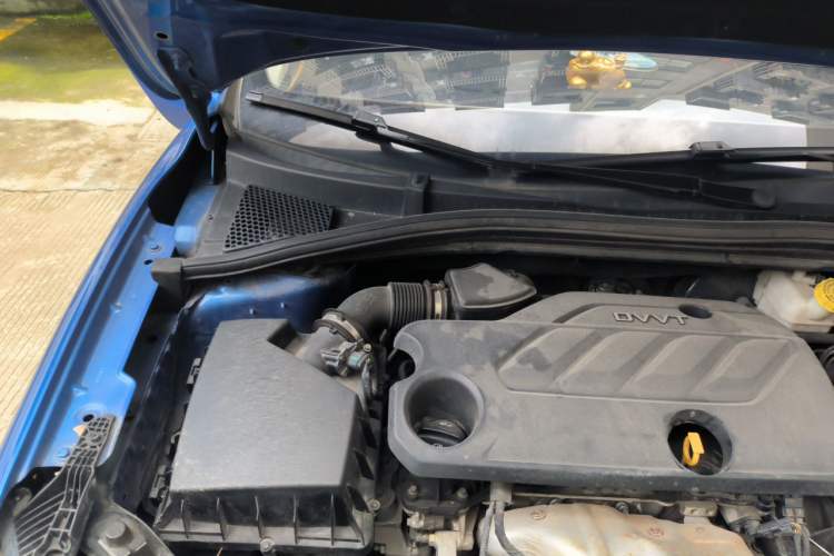 Used Roewe i5 2020 1.5L Automatic 4G Connect Luxury Flagship Edition Engine Bay Right