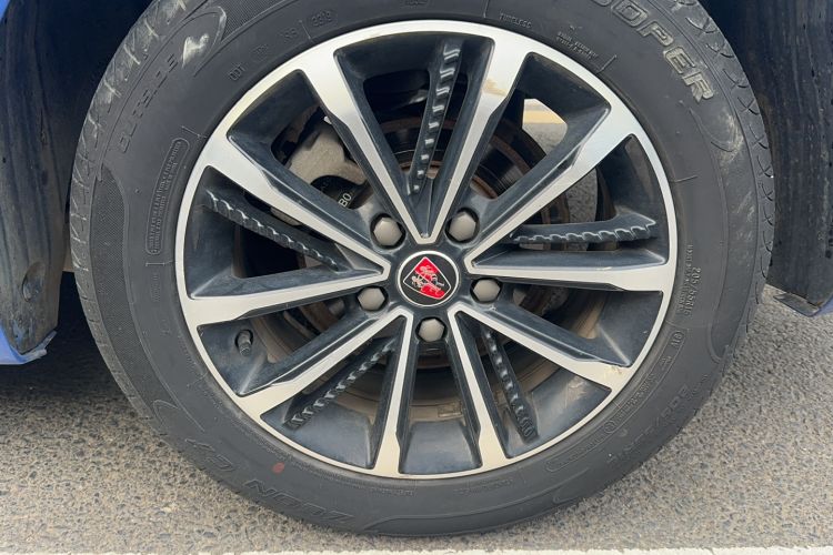 Used Roewe i5 2020 1.5L Manual 4G Connect Leehao Flagship Edition Exterior 7