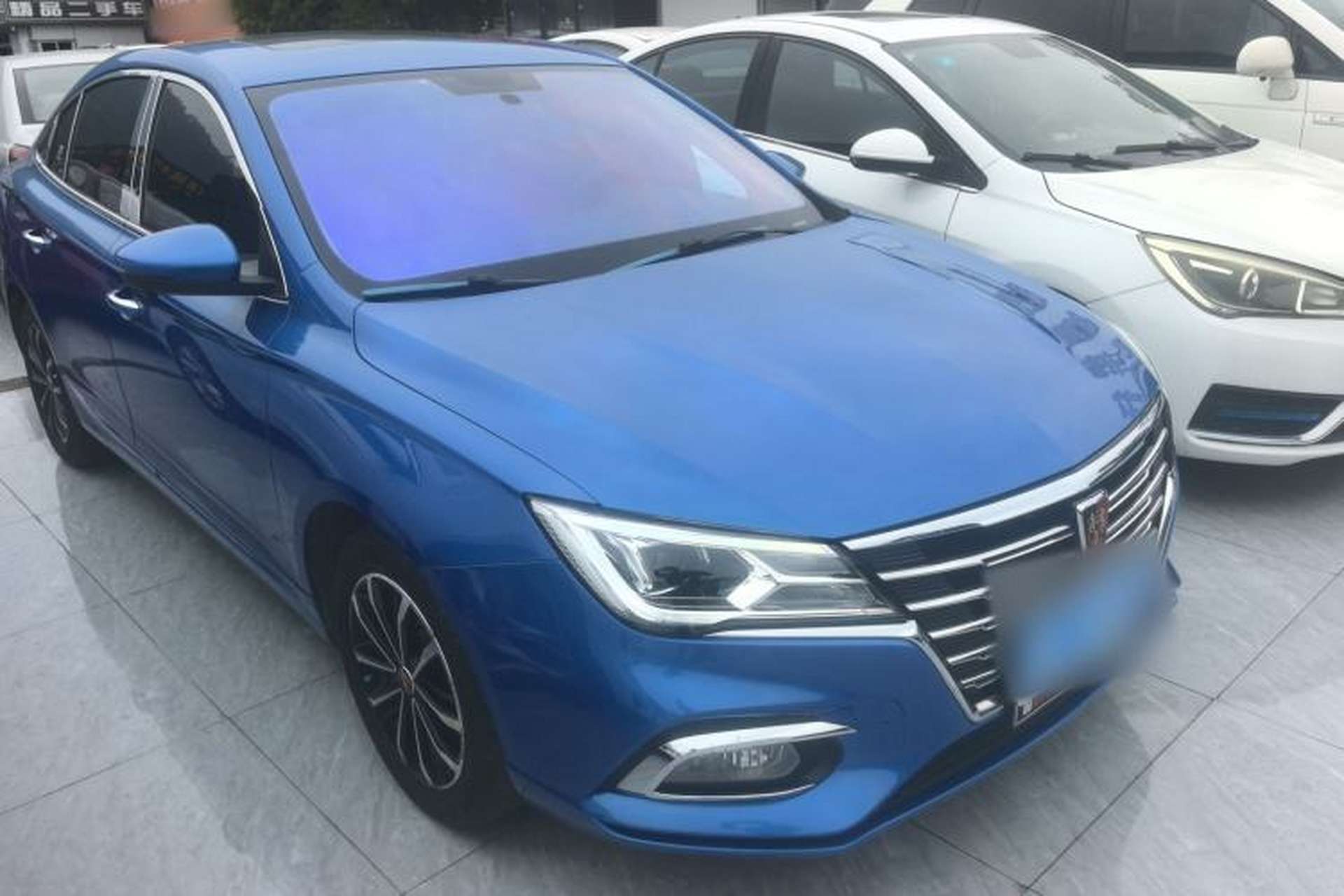 Used Roewe i5 2020 1.5L Automatic 4G Connect Luxury Flagship Edition Front Right 45 Deg