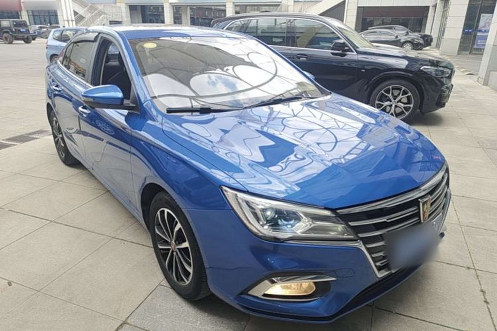Used Roewe i5 2020 1.5L Automatic 4G Connect Luxury Flagship Edition Front Right 45 Deg