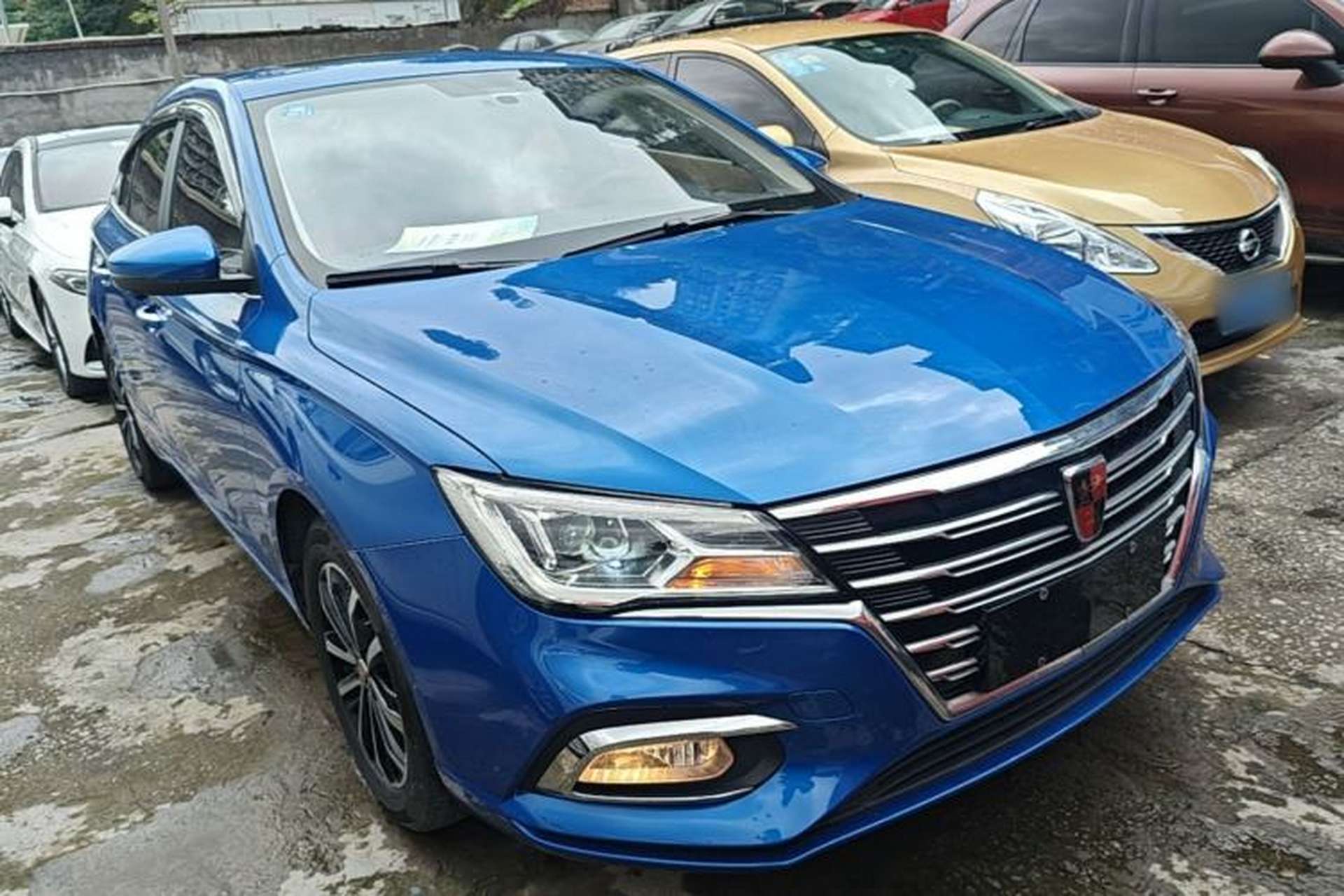 Used Roewe i5 2020 1.5L Automatic 4G Connect Luxury Flagship Edition Front Right 45 Deg