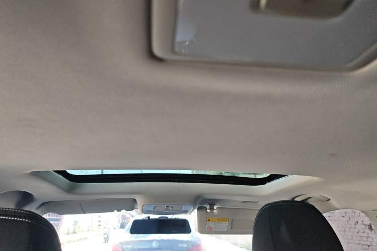 Used Roewe i5 2020 1.5L Automatic 4G Connected Linghao Edition Headliner