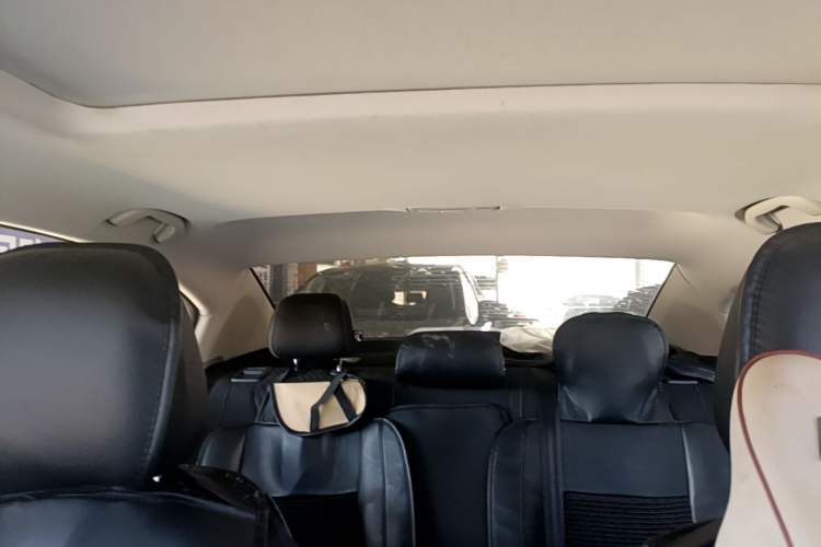 Used Roewe i5 2020 1.5L Automatic 4G Connected Linghao Edition Headliner
