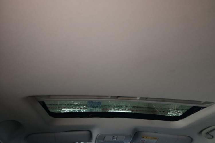 Used Roewe i5 2020 1.5L Manual 4G Connect Leehao Flagship Edition Headliner
