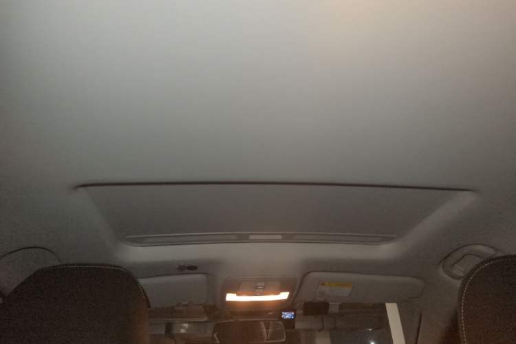 Used Roewe i5 2020 1.5L Automatic 4G Connected Linghao Edition Headliner