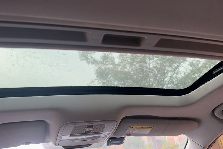 Used Roewe i5 2020 1.5L Manual 4G Connect Leehao Flagship Edition Headliner