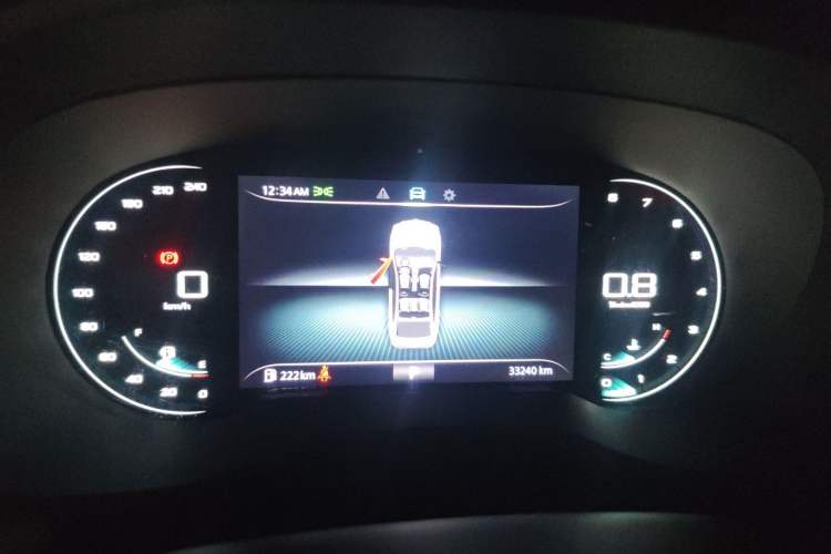 Used Roewe i5 2020 1.5L Automatic 4G Connect Luxury Flagship Edition Instrument Cluster