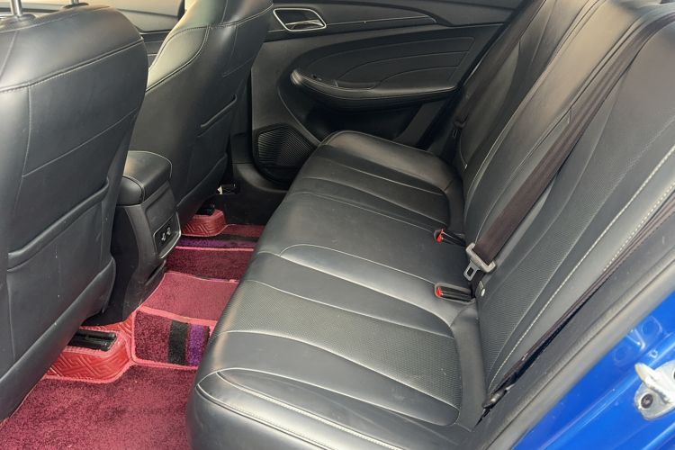 Used Roewe i5 2020 1.5L Manual 4G Connect Leehao Flagship Edition Interior 5