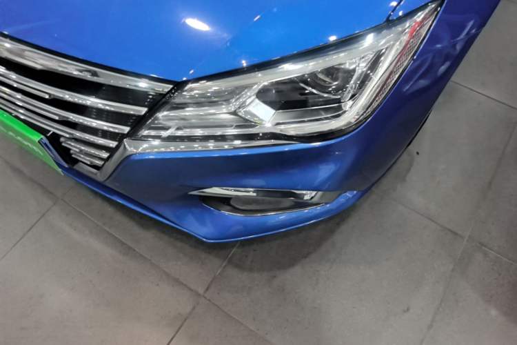 Used Roewe i5 2020 1.5L Automatic 4G Connect Luxury Flagship Edition Left Front Headlight