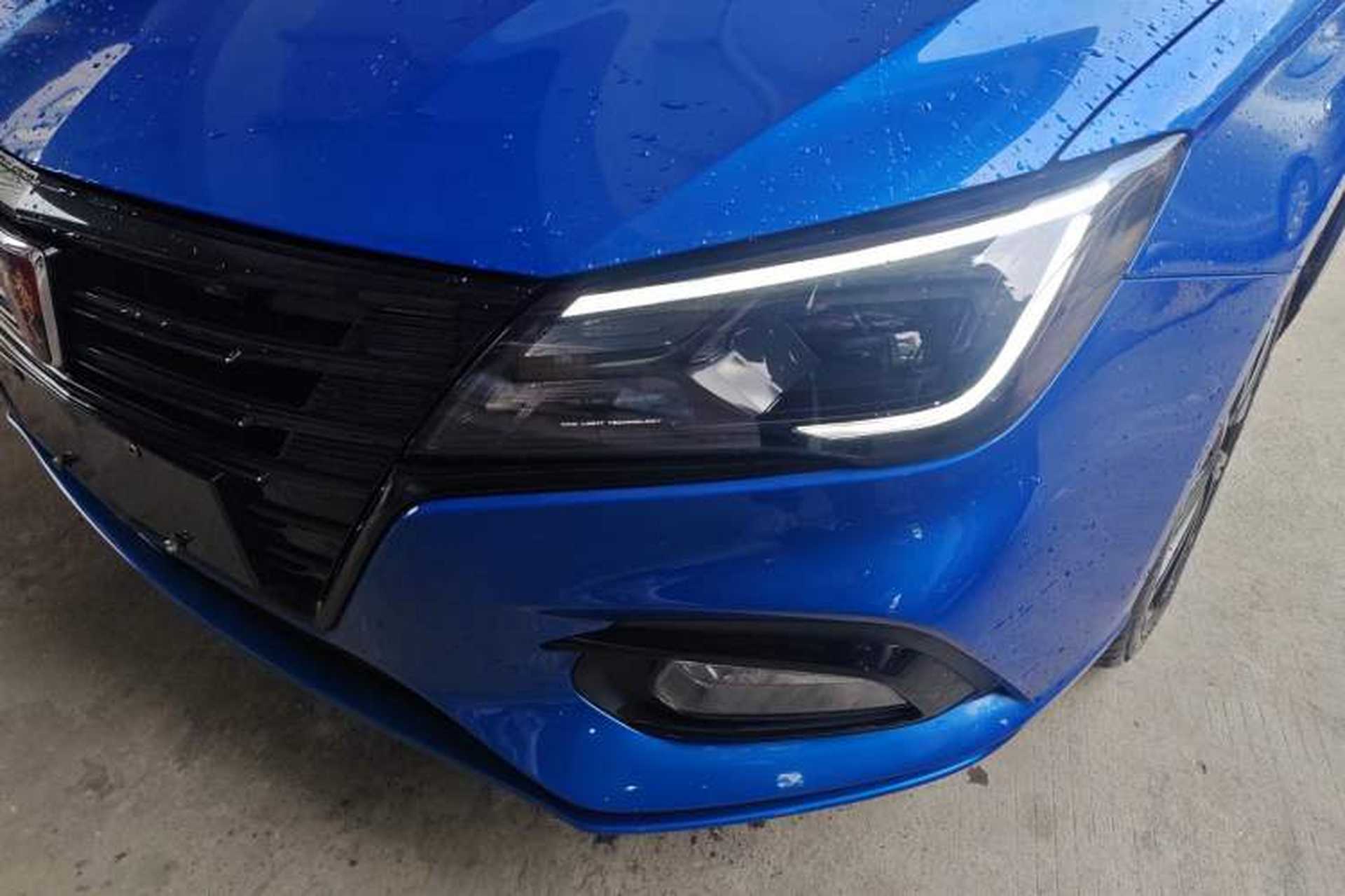 Used Roewe i5 2020 GL 20T Automatic 4G Connected Supreme Flagship Edition Left Front Headlight