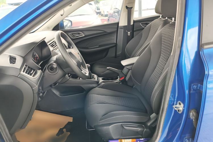 Used Roewe i5 2020 1.5L Manual 4G Connect Luxury Edition Left Front Seat