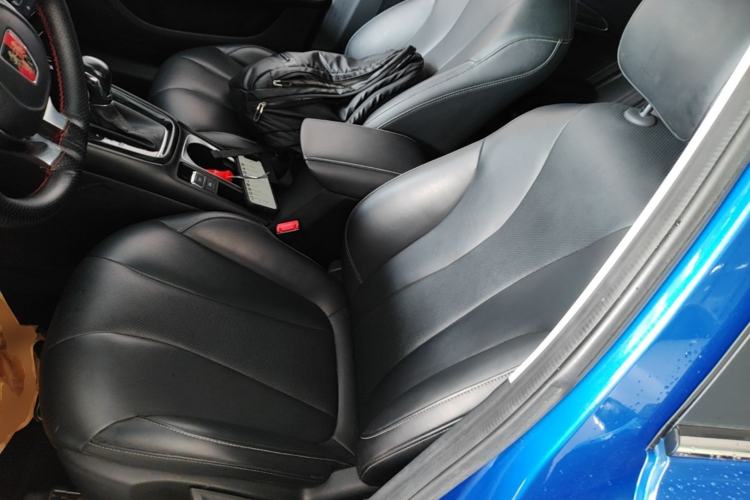 Used Roewe i5 2020 1.5L Automatic 4G Connect Luxury Flagship Edition Left Front Seat