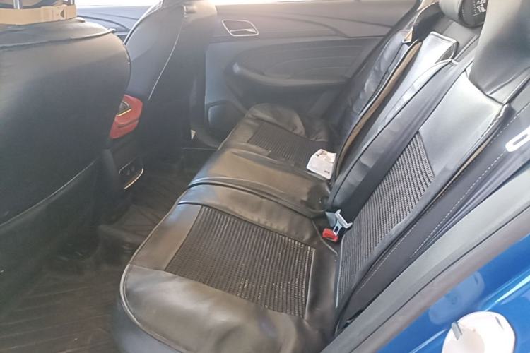 Used Roewe i5 2020 1.5L Automatic 4G Connected Linghao Edition Left Rear Seat