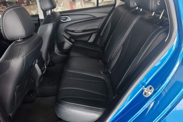 Used Roewe i5 2020 1.5L Manual 4G Connect Leehao Flagship Edition Left Rear Seat