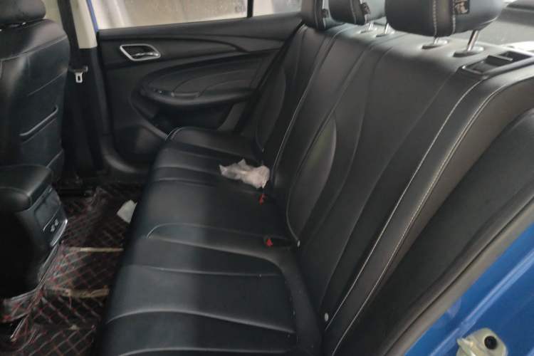 Used Roewe i5 2020 1.5L Manual 4G Connect Leehao Flagship Edition Left Rear Seat