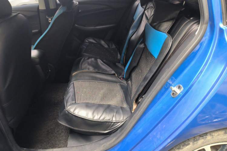 Used Roewe i5 2020 1.5L Automatic 4G Connect Luxury Flagship Edition Left Rear Seat