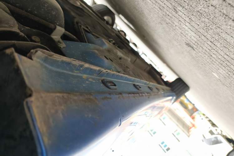 Used Roewe i5 2020 1.5L Manual 4G Connect Luxury Edition Left Side Sill