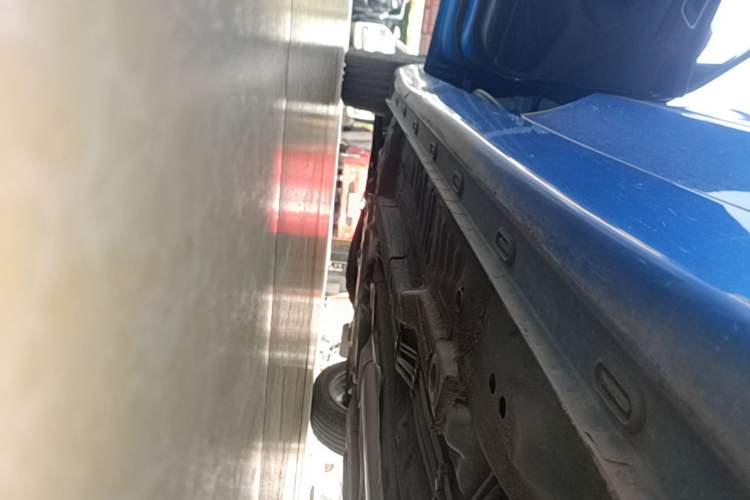 Used Roewe i5 2020 1.5L Automatic 4G Connected Linghao Edition Left Side Sill
