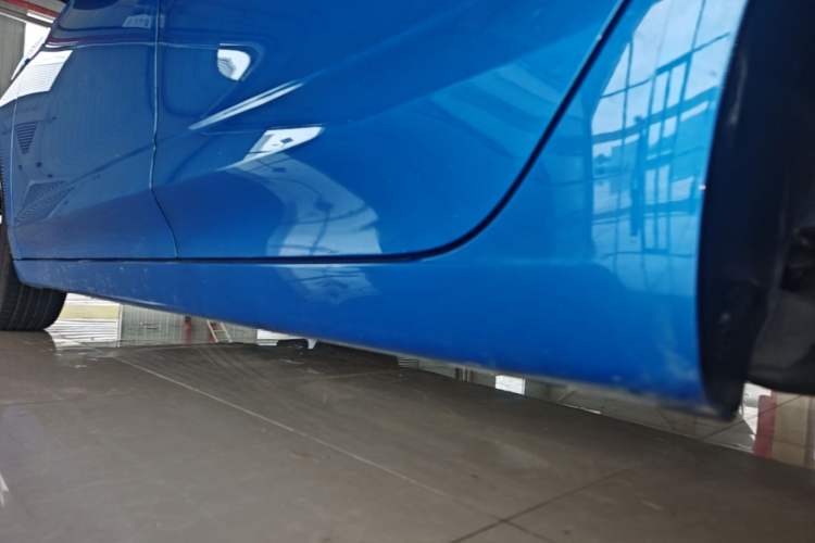 Used Roewe i5 2020 1.5L Manual 4G Connect Leehao Flagship Edition Left Side Sill