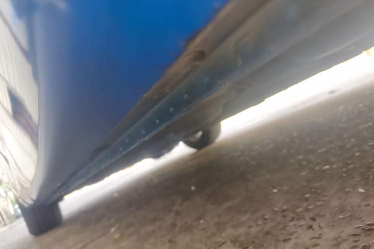 Used Roewe i5 2020 1.5L Automatic 4G Connect Luxury Flagship Edition Left Side Sill