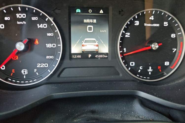 Used Roewe i5 2020 1.5L Automatic 4G Connected Linghao Edition Odometer Close Up
