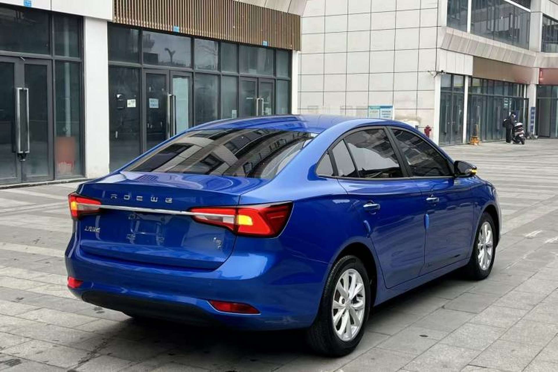 Used Roewe i5 2020 1.5L Automatic 4G Connected Linghao Edition Rear Right 45 Deg