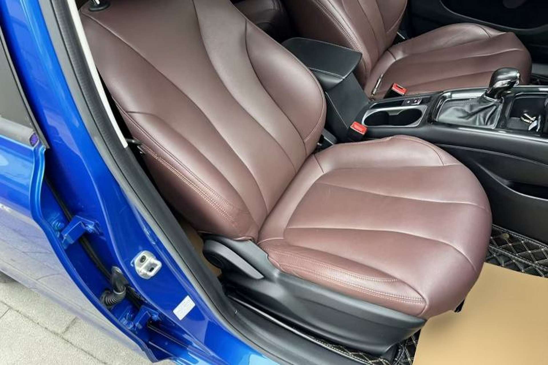 Used Roewe i5 2020 1.5L Automatic 4G Connected Linghao Edition Right Front Seat