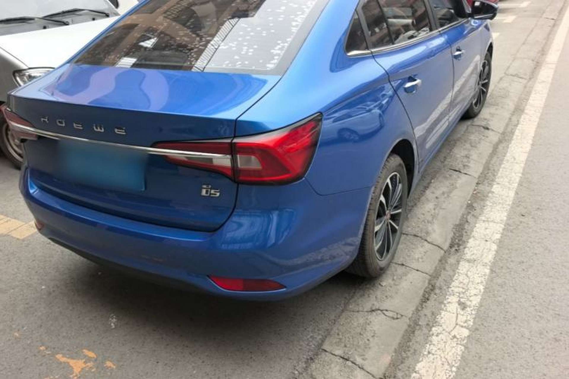 Used Roewe i5 2020 1.5L Automatic 4G Connect Luxury Flagship Edition Right Rear Taillight