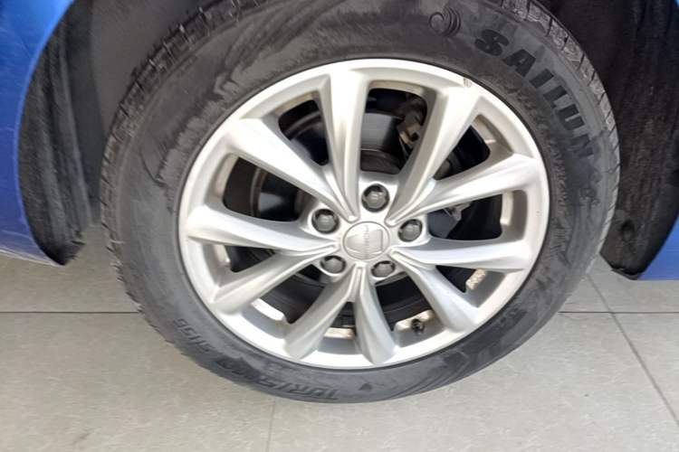 Used Roewe i5 2020 1.5L Automatic 4G Connected Linghao Edition Right Rear Wheel Hub