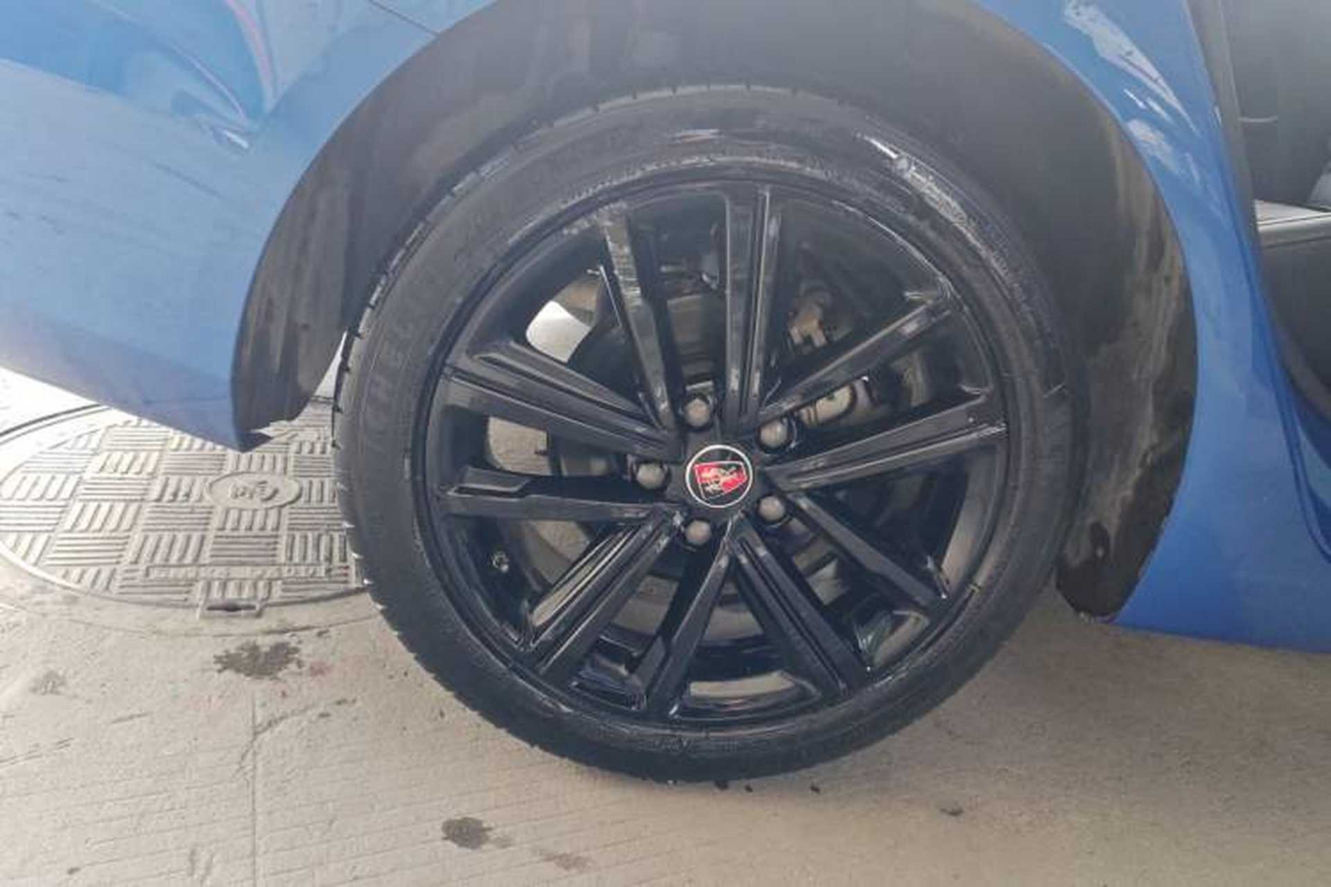 Used Roewe i5 2020 GL 20T Automatic 4G Connected Supreme Flagship Edition Right Rear Wheel Hub