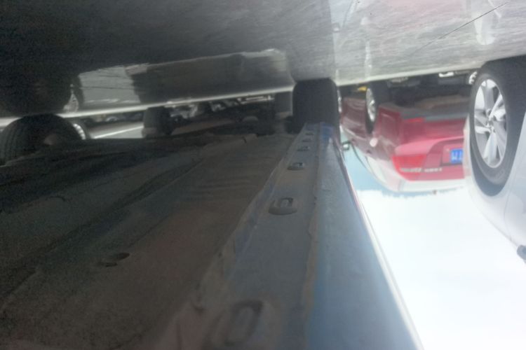 Used Roewe i5 2020 1.5L Automatic 4G Connect Luxury Flagship Edition Right Side Sill
