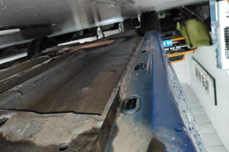 Used Roewe i5 2020 1.5L Automatic 4G Connect Luxury Flagship Edition Right Side Sill