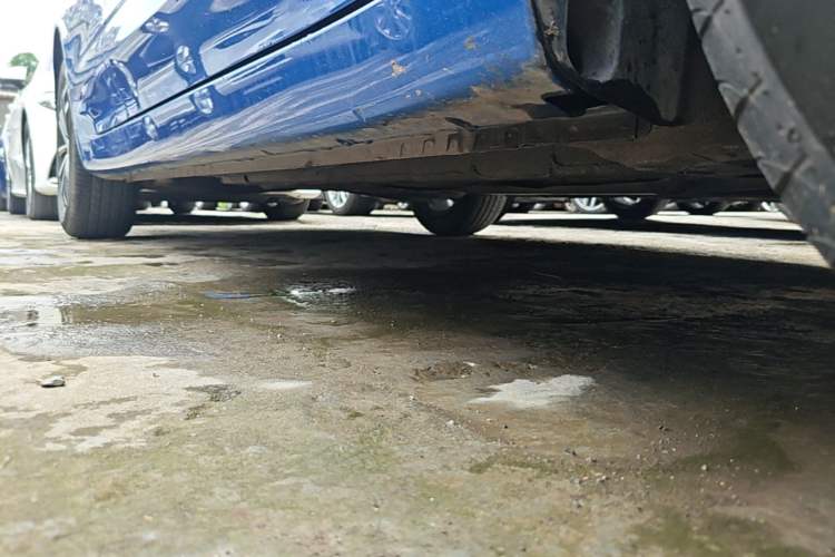 Used Roewe i5 2020 1.5L Automatic 4G Connect Luxury Flagship Edition Right Side Sill