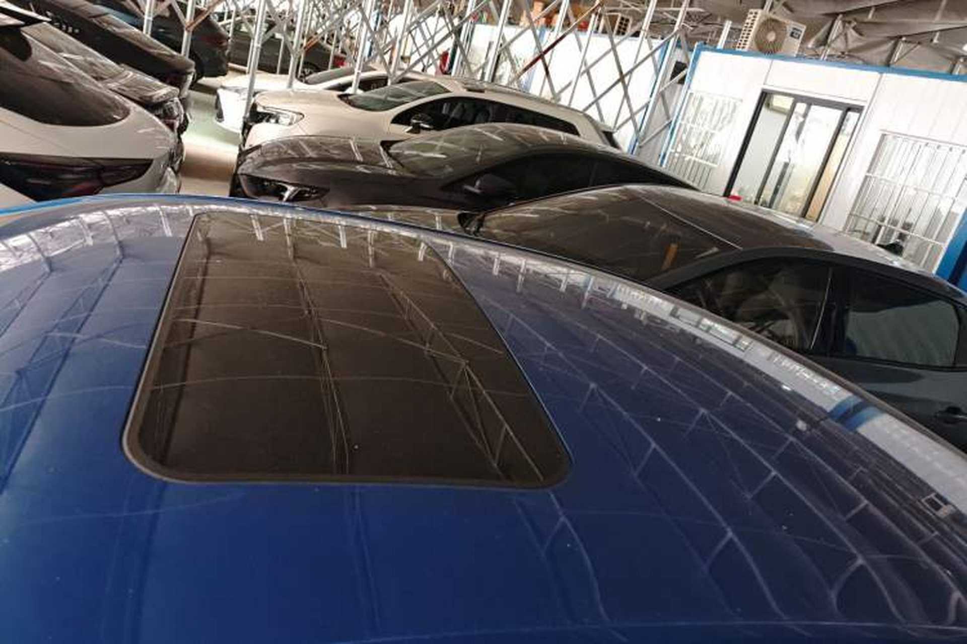 Used Roewe i5 2020 1.5L Automatic 4G Connect Luxury Flagship Edition Roof
